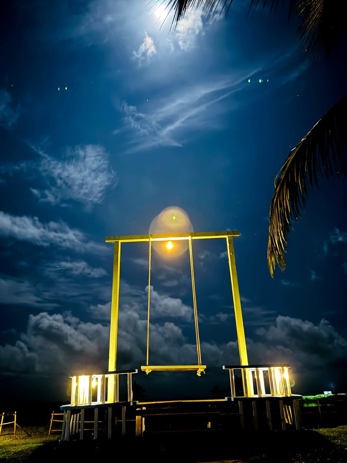 CAMPiN COX Moonlit Swing & Night Astro Experience